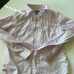 Lands End 100% cotton button down shirt worn only once and need ironing size 4